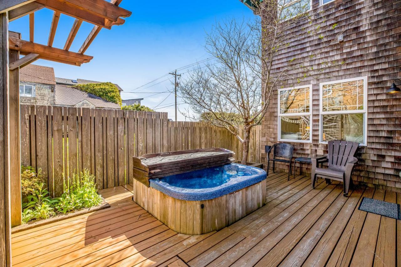 ニューポート Bennington Houseヴィラ エクステリア 写真