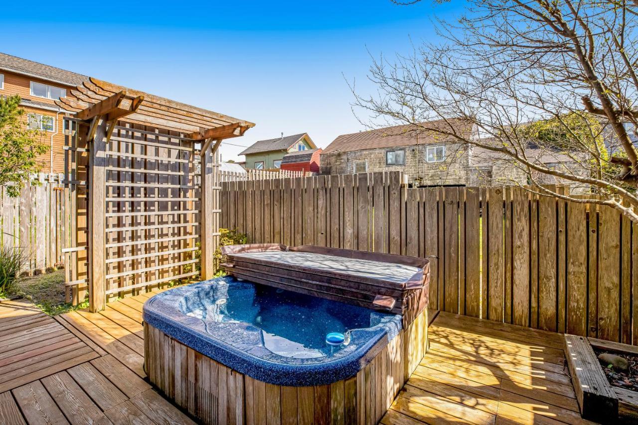 ニューポート Bennington Houseヴィラ エクステリア 写真